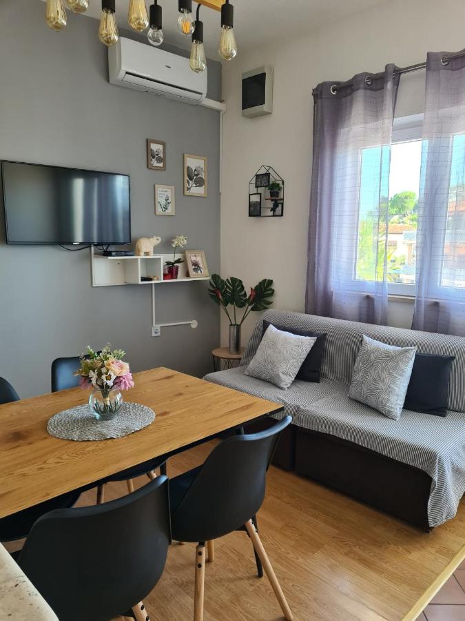 Apartman Roza 2 플로체 외부 사진